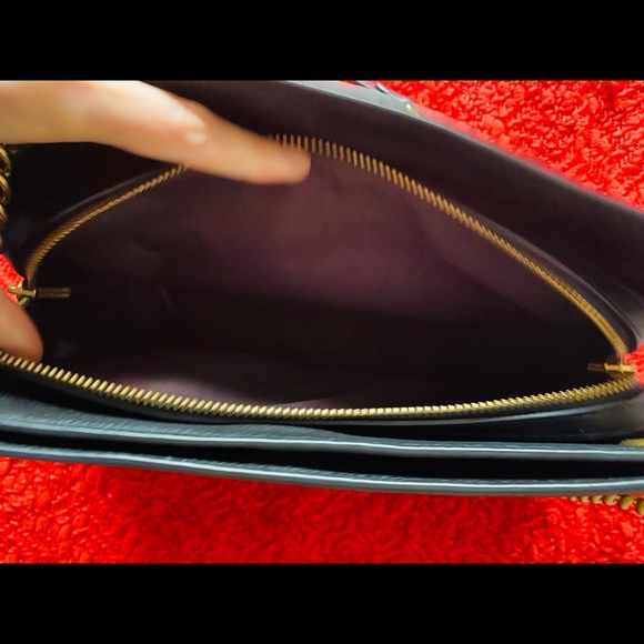 Coach shoulder bag on chain - Picture 9 of 16